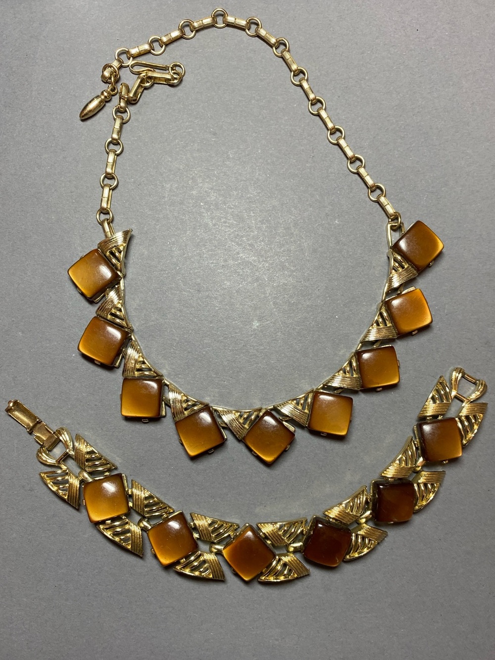 Vintage Coro thermaset brown gold bracelet and necklace